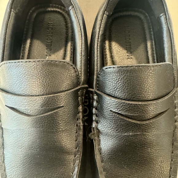 NORDSTROM black boys moccasin - Picture 6 of 6